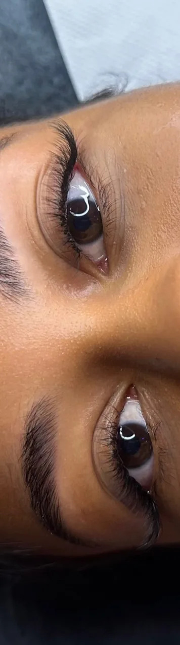 La même pose, vue yeux ouverts